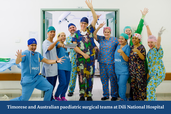 Group of Timorese and Australian paediatric surgeons 